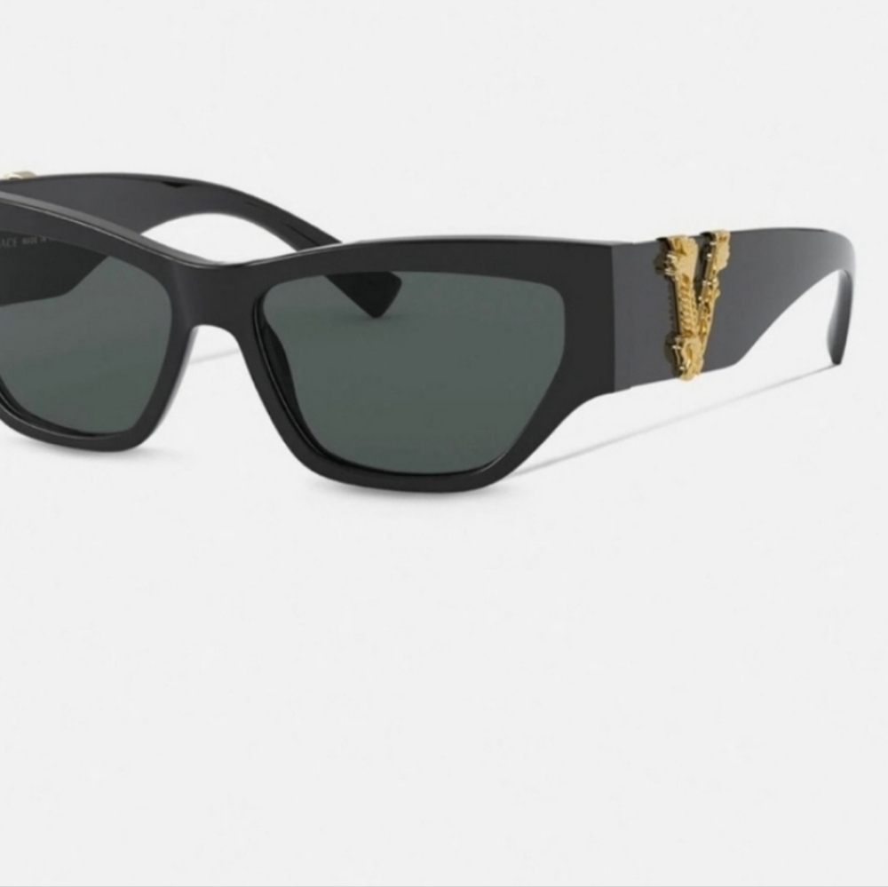 Black Sunglasses